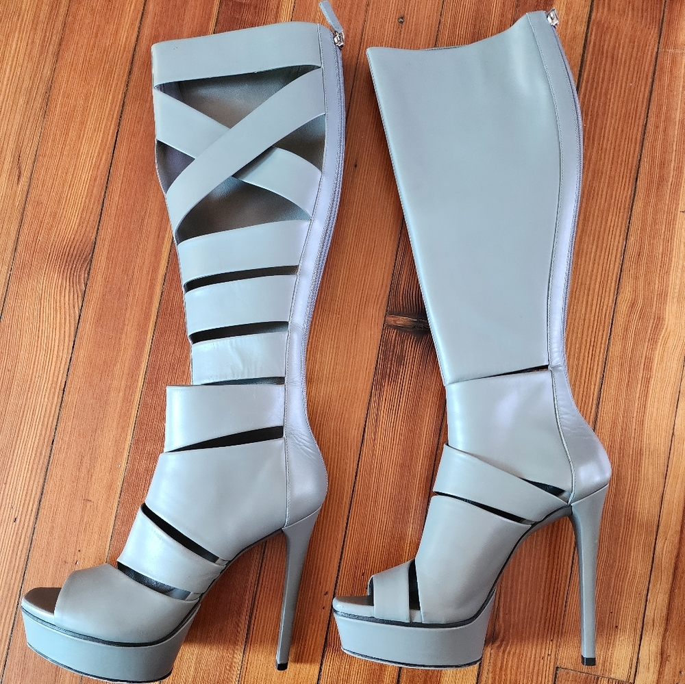 Gucci Helena Cut Out Strappy Boots Gray 37.5 US7 No Box